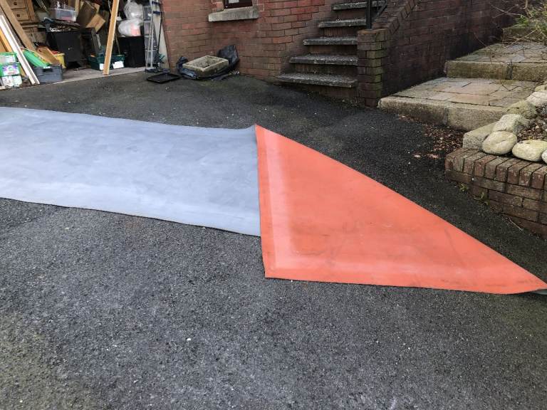 Heavy duty rubber matting 620cm x 166cm x 0.6 delivery possible