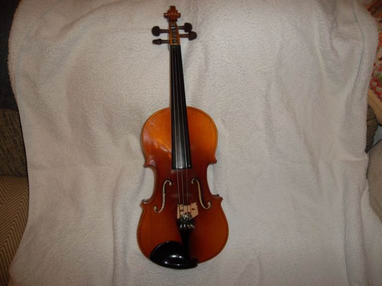 Violin - Lark 3 / 4 Violin – Case and Bow