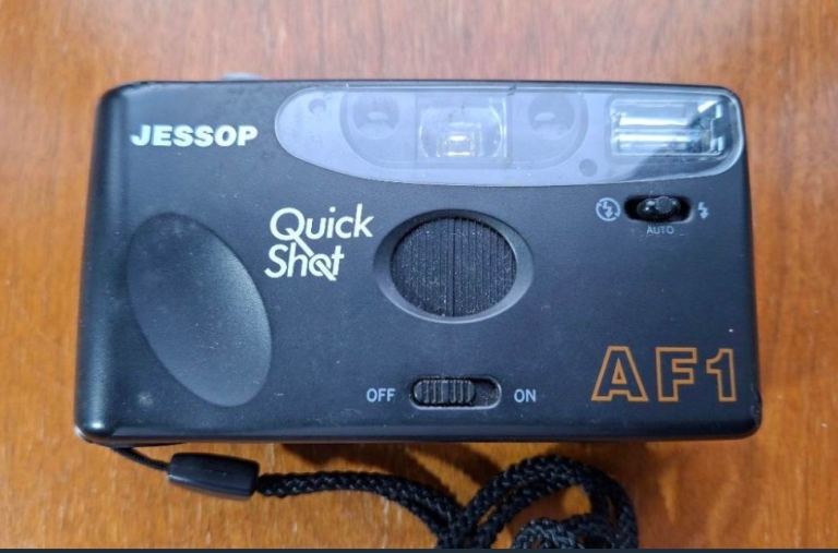 Vintage Jessop Quick Shot AF1, a 35mm compact film camera