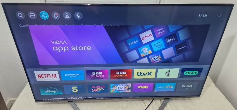 Hisense 50"  4k tv _ can deliver