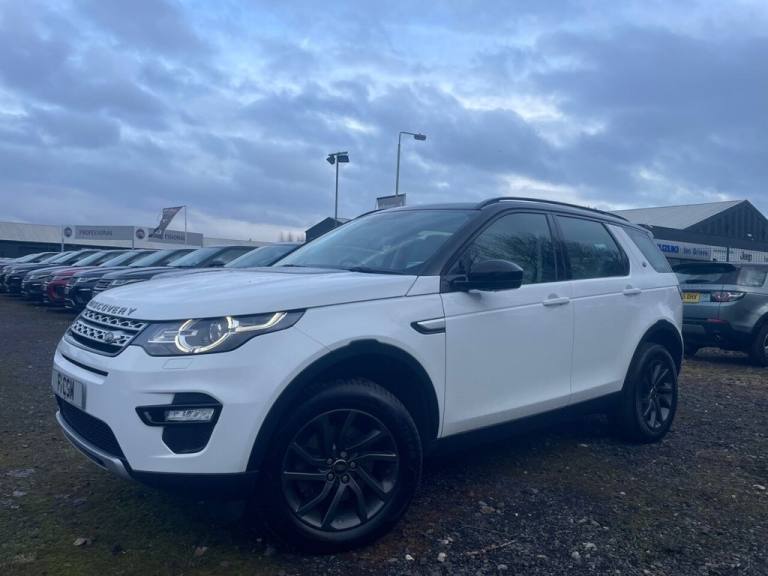 2017 Land Rover Discovery Sport 2.0 TD4 HSE SUV 5dr Diesel Manual 4WD Euro 6 (s/s) (180 ps) ESTAT...