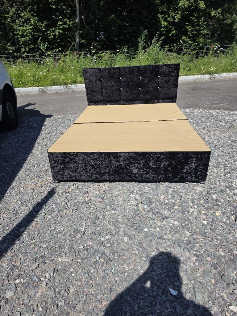 Double Crushed Velvet Bed Base with Headboard - Black