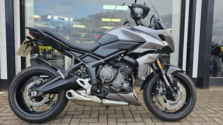 TRIUMPH TIGER 660 SPORT 2022 JUST 902 miles!