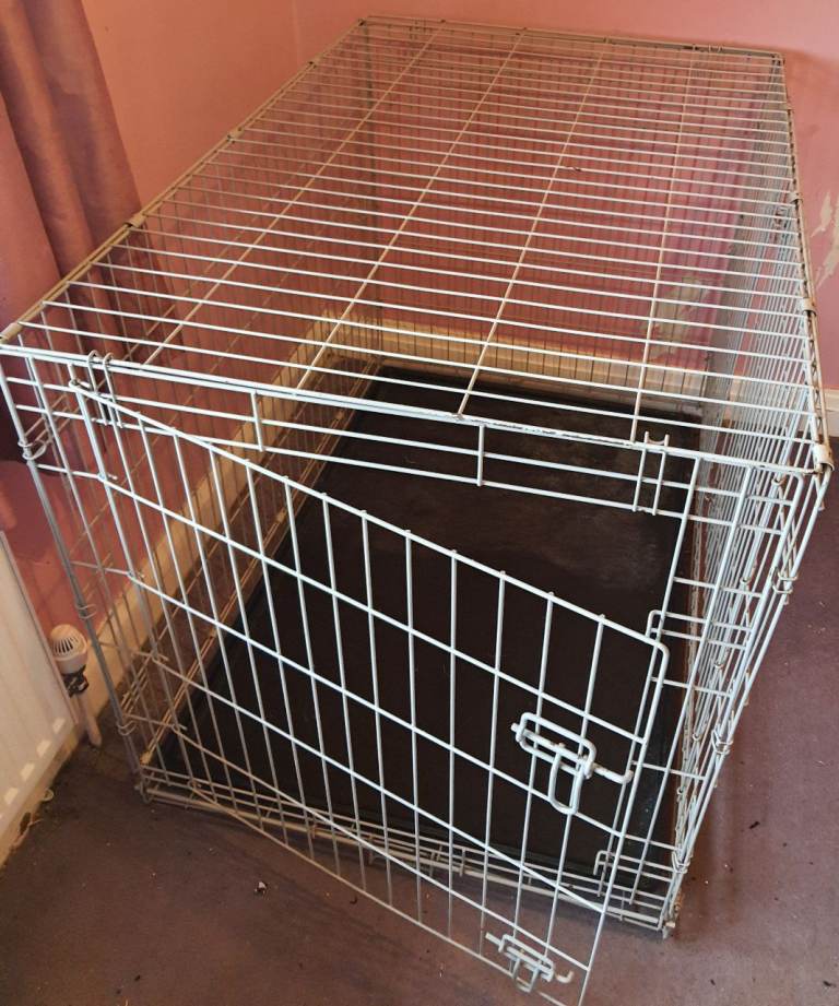 Large Dog Crate, Botton Tray & Cushion