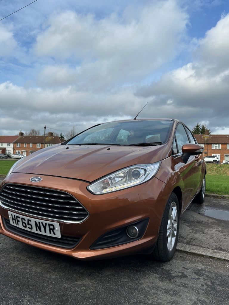 Ford, FIESTA, Hatchback, 2015, Automatic , 1597 (cc), 5 doors
