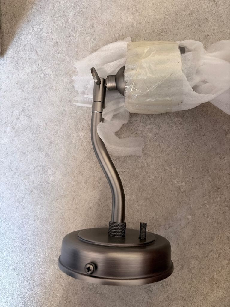 Bay Lighting Carter 1 Light Wall Light –New & Unused –Boxed