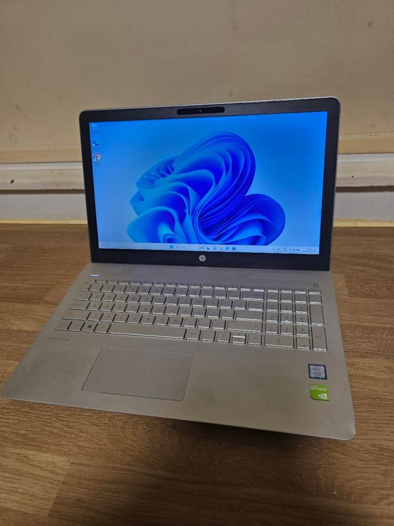 Hp pavilion laptop i7 16gb ram 256gb ssd nividia geforce 
