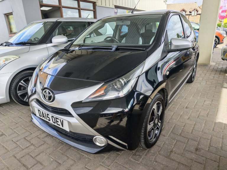TOYOTA AYGO 1.0 VVT-i x-clusiv 2015
