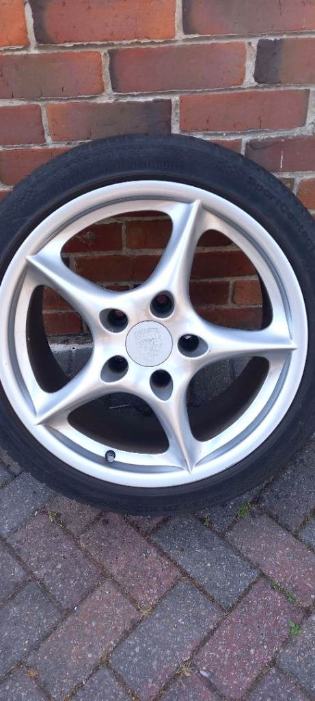 Porsche wheels and Tyres 