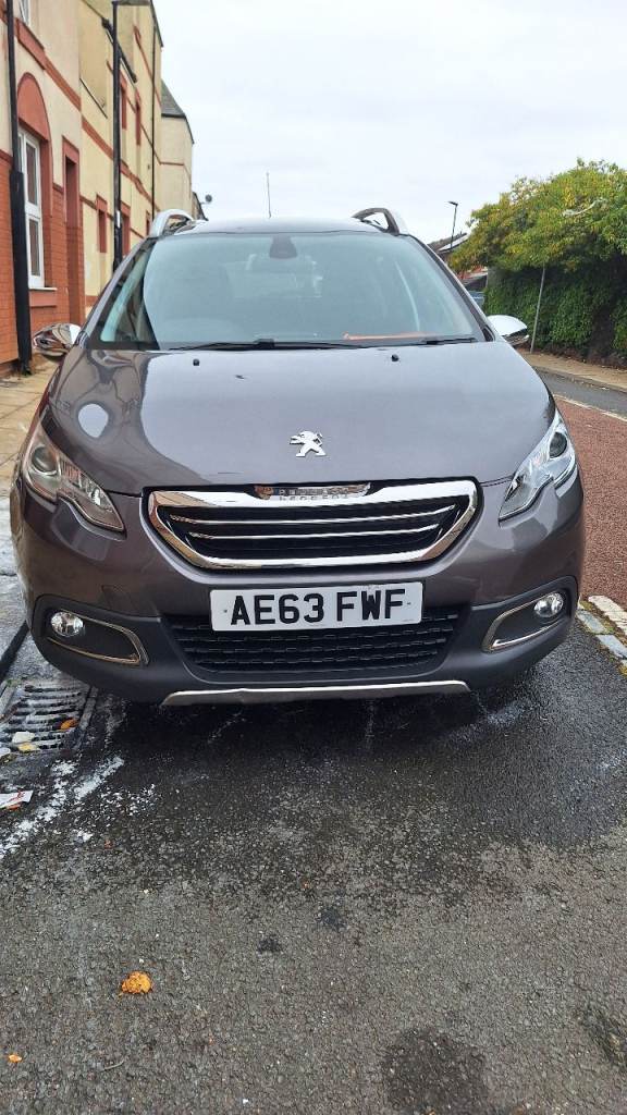 Peugeot, 2008, Hatchback, 2013, Manual, 1199 (cc), 5 doors