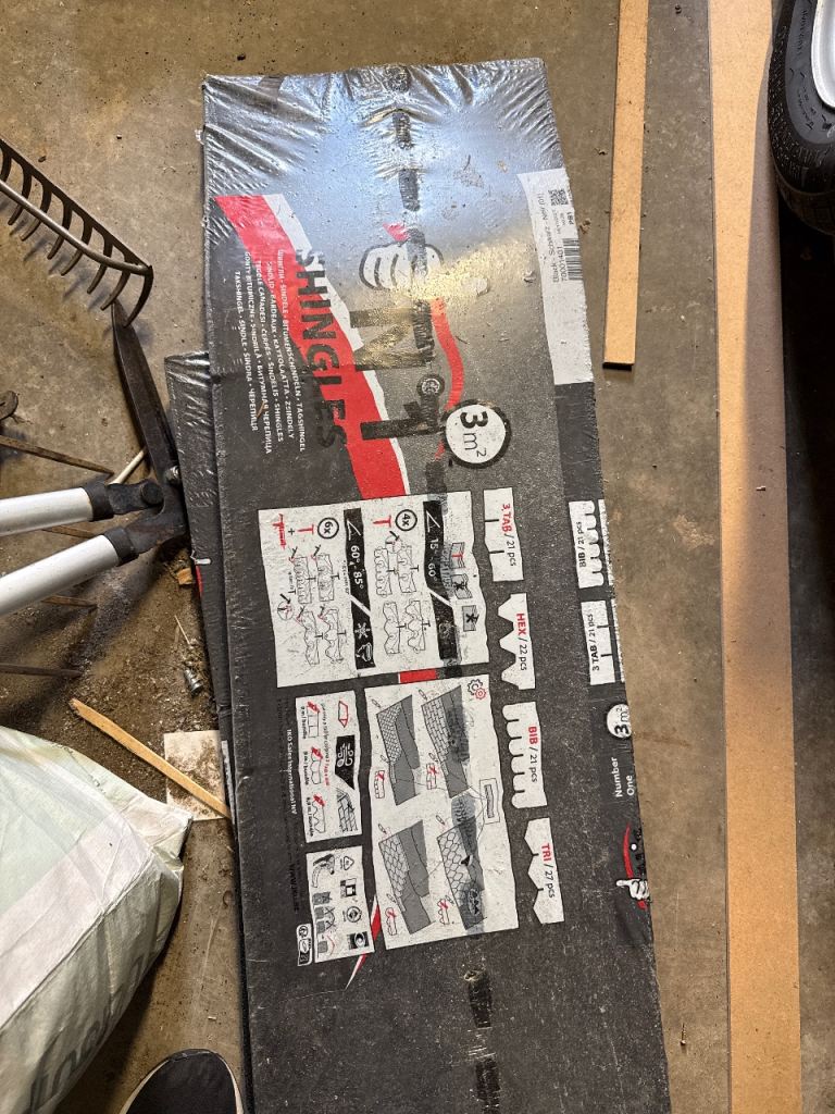 New Black Roof Shingles 6m2 - 2 packs