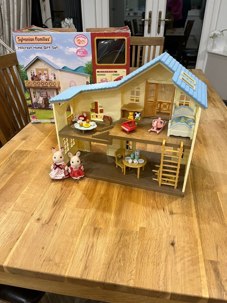 image for Sylvanian Families Hillcrest Home Gift Set and Sylvanian Car for sale