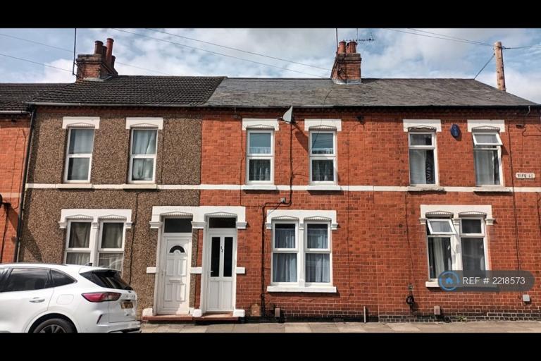 3 bedroom house in Fife St, Northampton, NN5 (3 bed) (#2218573)