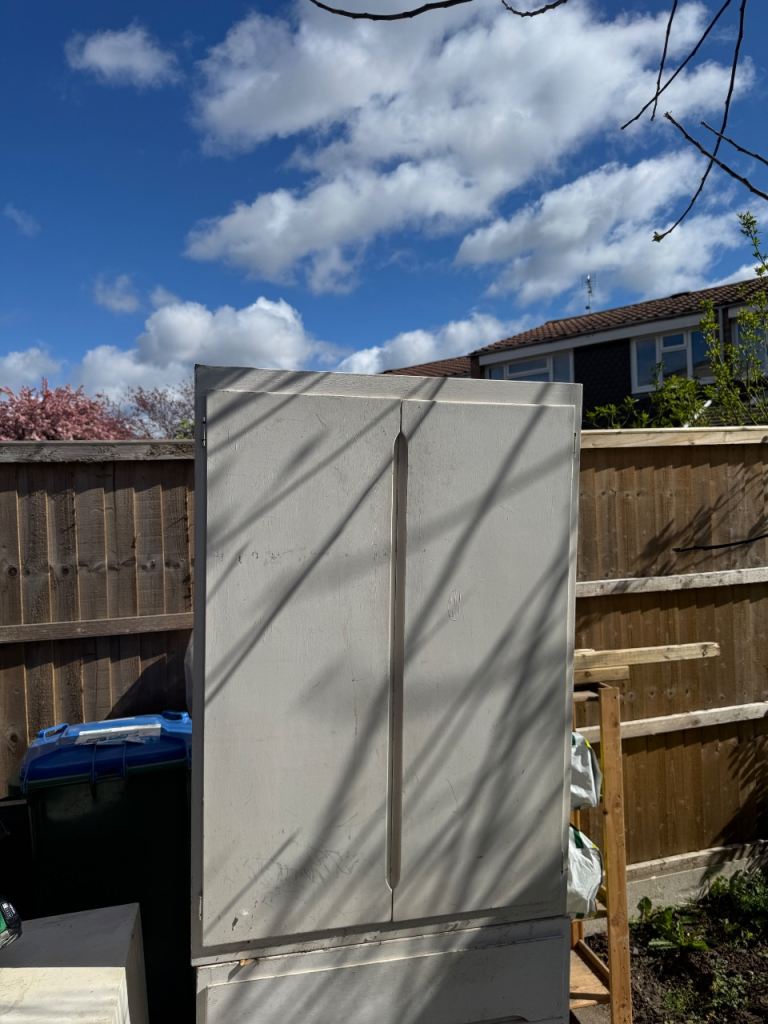 Small cupboard 