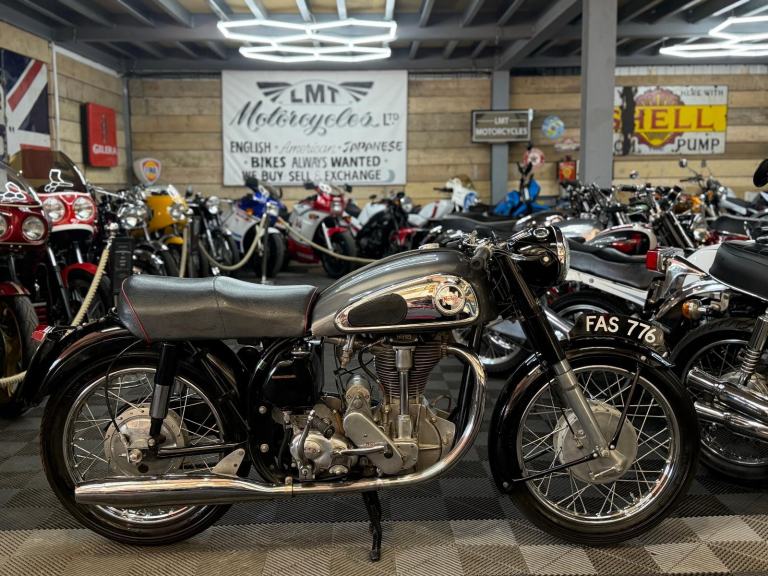 1957 Norton International Model 30 | super rare | px welcome 