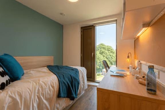 Premium Ensuite Student Accommodation, With a River View