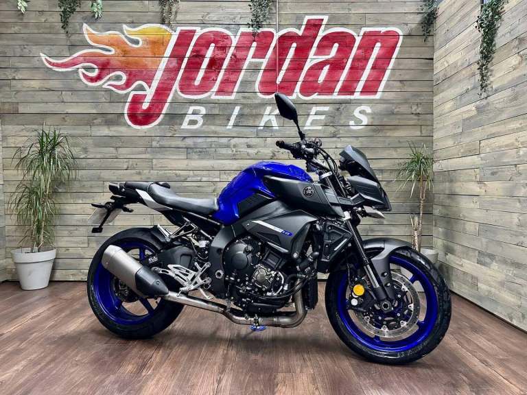 2016 Yamaha MT-10 MT-10 (16MY) PETROL Manual