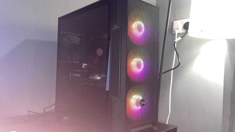 Pc and monitors takeing offers