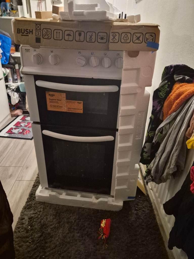 For free - Bush twin gas cooker used
