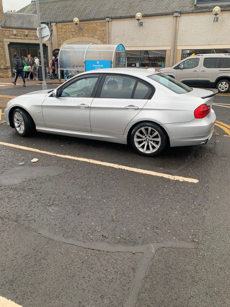 BMW, 3 SERIES, Saloon, 2008, Manual, 1995 (cc), 4 doors