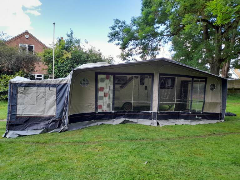 Isabella Ambassador Awning 1050 moonlight