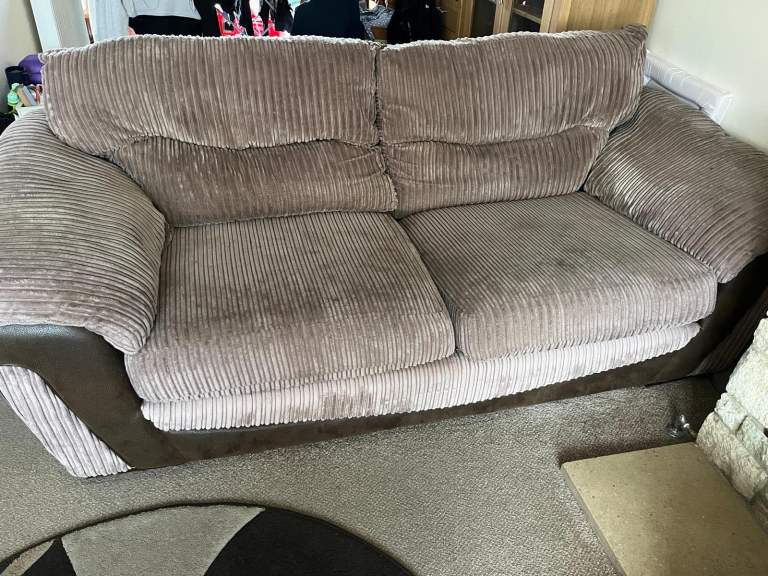 2 Seater Sofa & 2 Armchairs
