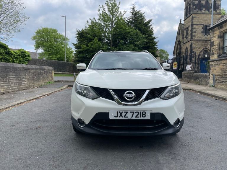 Nissan QASHQAI, 4x4, TEKNA, Hatchback, 2016, Manual, 1598 (cc), 5 door