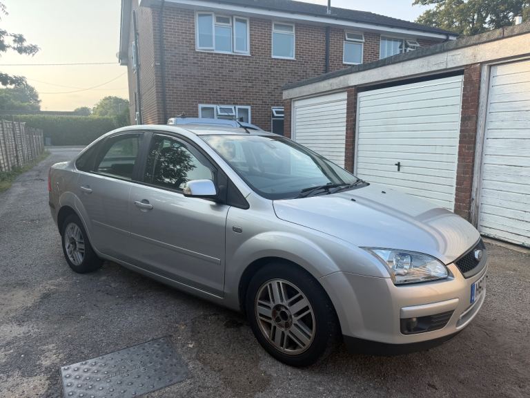 Ford, FOCUS, Saloon, 2007, Manual, 1596 (cc), 4 doors