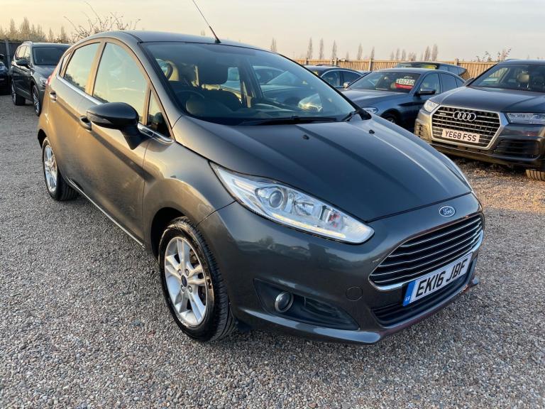 2016 Ford Fiesta 1.25 Zetec Euro 6 5dr HATCHBACK Petrol Manual
