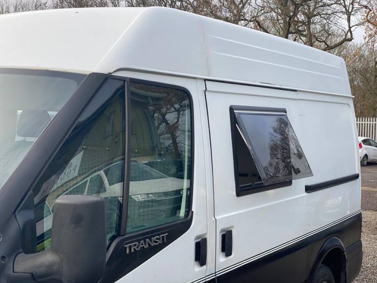 2009 Ford Transit Medium Roof Van TDCi 85ps PANEL VAN DIESEL Manual