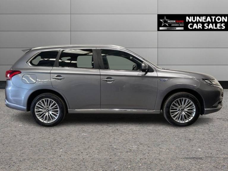 2018 Mitsubishi Outlander 2.4h TwinMotor 13.8kWh 5hs SUV 5dr Petrol Plug-in Hybrid CVT 4WD Euro 6...