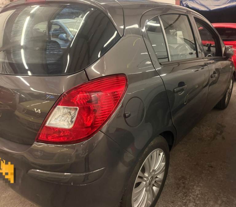 Breaking spare parts vauxhall corsa d facelift dark grey