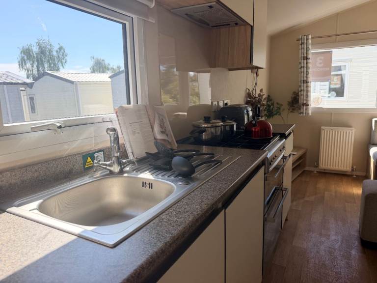 3 bed cheap caravan for sale £30,995, Site Fees Paid till 2028