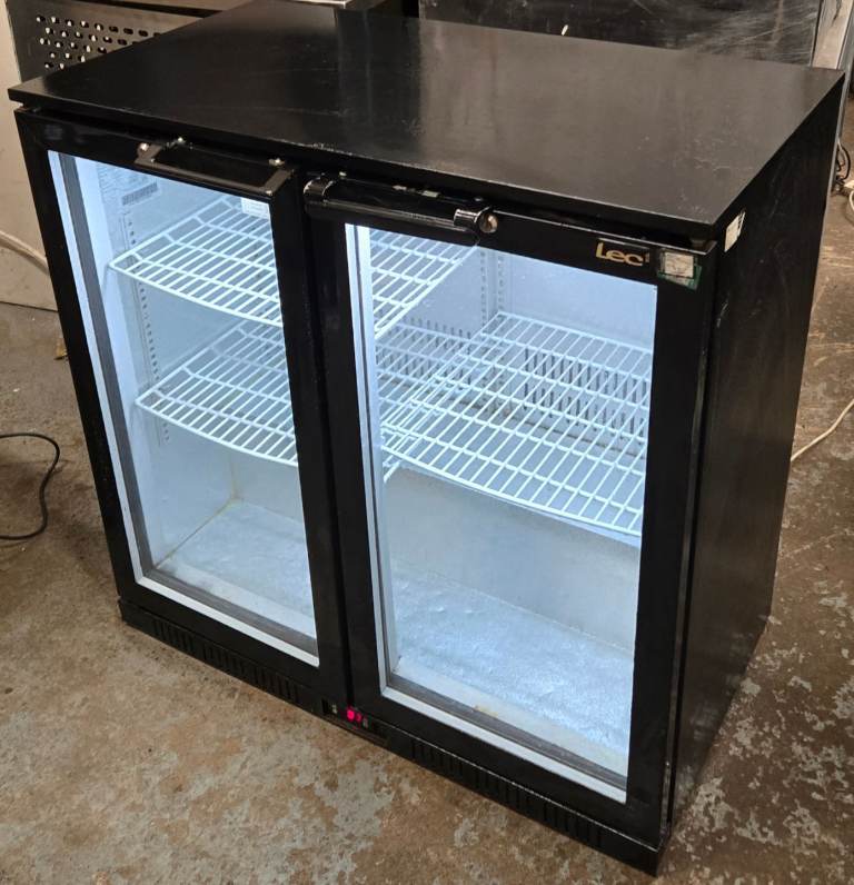 Lec BC9007K Bottle Cooler, Bar FRIDGE with double hinged Doors, LED light and 3 shelves