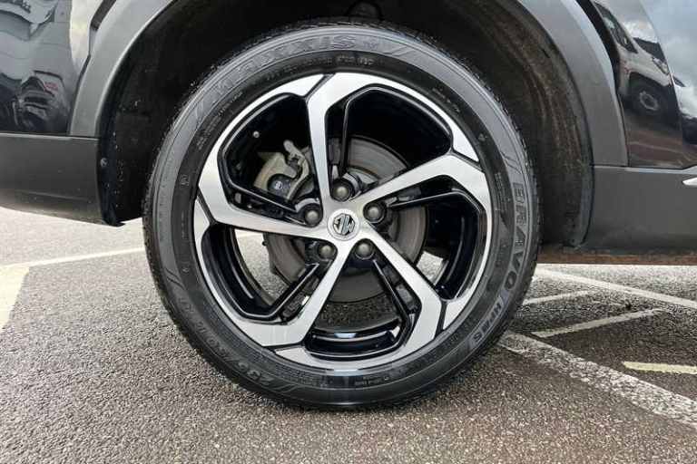 2023 MG MG HS 1.5 T-GDI 16.6kWh SE SUV 5dr Petrol Plug-in Hybrid Auto Euro 6 (s/s) (258 p SUV Hyb...