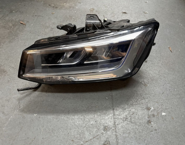 image for AUDI Q2 - LED HEADLIGHT - PASSENGERSIDE - COMPLETE