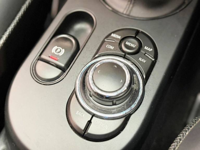 2021 MINI Electric Hatch Cooper SE 32.6kWh Level 3 Hatchback 3dr Electric Auto (184 ps) Hatchback...