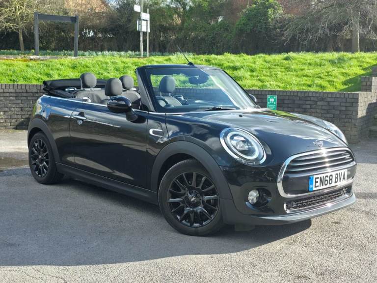  Mini Convertible 1.5 Cooper Classic II 2dr Auto Petrol