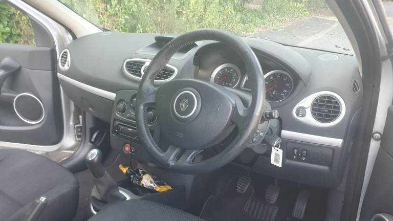Renault, CLIO, Hatchback, 2006, Manual, 1390 (cc), 5 doors