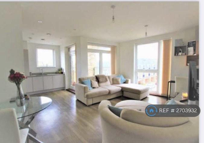 2 bedroom flat in Delphi House, Barnet, EN5 (2 bed) (#2703932)