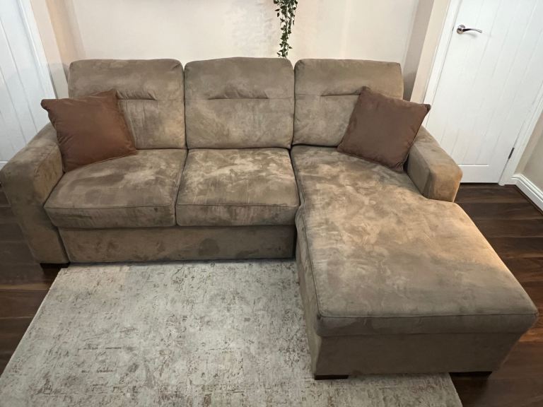 Large Brown Corner Sofa with Pull-Out Bed & Storage