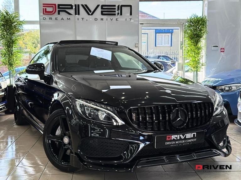 PAN ROOF! MERCEDES BENZ C300 9G AUTO AMG PREM + C63 BODY KIT + FR EE DELIVERY