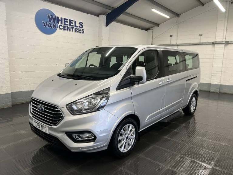 2019 Ford Tourneo Custom 2.0 310 EcoBlue Titanium Minibus Double Cab 5dr Diesel Manual L2 Euro 6 ...