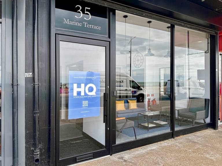 Margate - CT9 1XJ \ Ready-to-Use Private Office for 2 Workstations