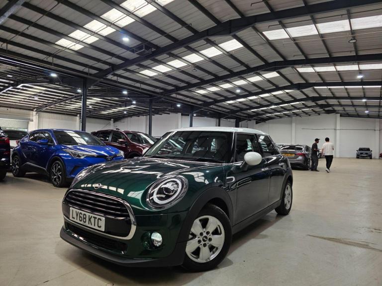 2018 MINI Hatch 1.5 Cooper Classic Steptronic Euro 6 (s/s) 5dr HATCHBACK Petrol Automatic