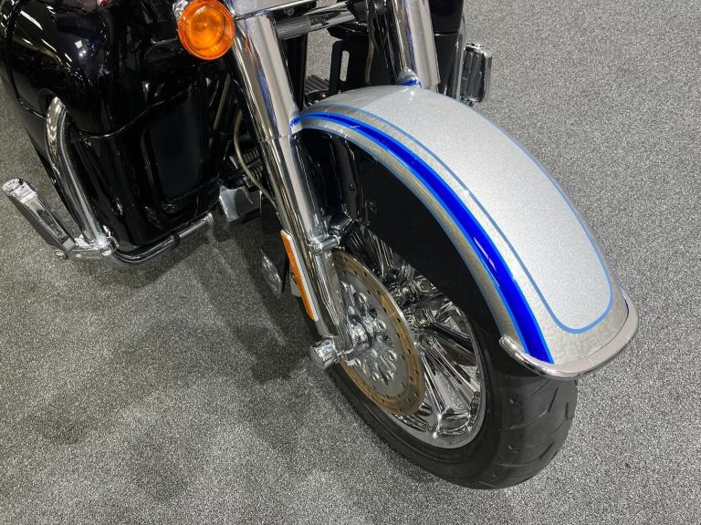 Harley-Davidson FLHTCUSE Electra Glide 1800, 2009