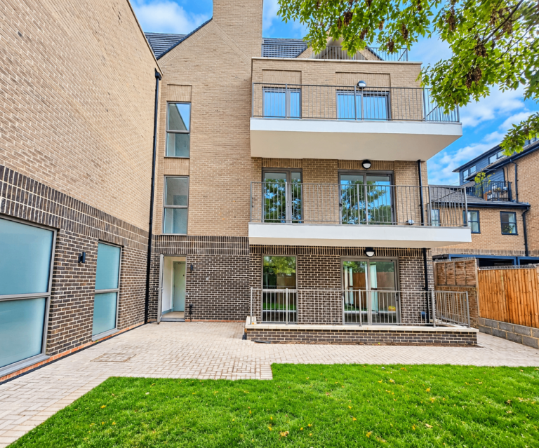 BRAND-NEW 2-BEDROOM APARTMENT | LIFT ACCESS | COMMUNAL GARDEN | PETS CONSIDERED | DSS WELCOME