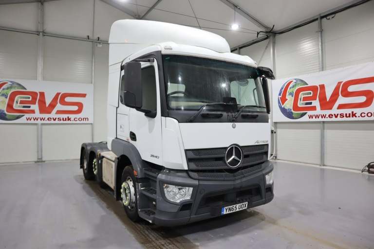 2015 (65 PLATE) Mercedes Benz Actros 2540 6x2 Euro 6 Tractor Units