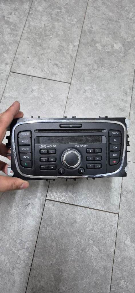 Ford radio