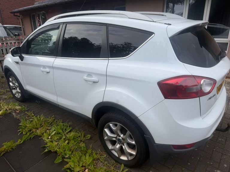 Ford, KUGA, Estate, 2010, Manual, 1997 (cc), 5 doors